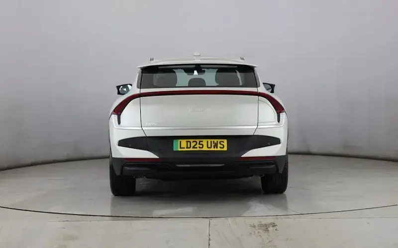 Second-hand Kia EV6 125 kW (170 CP) 2024 Alb SUV