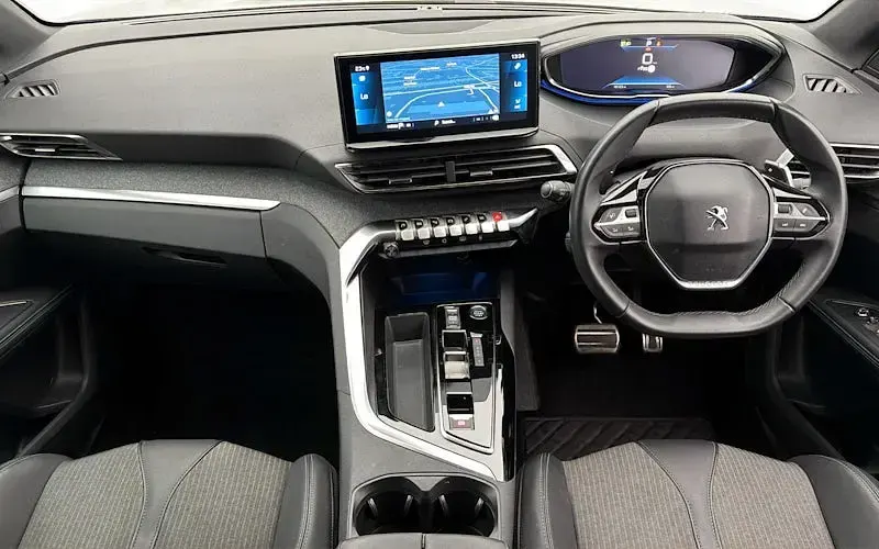 Used Peugeot 5008 Allure+ 131 HP (96 kW) 2023 Grey SUV