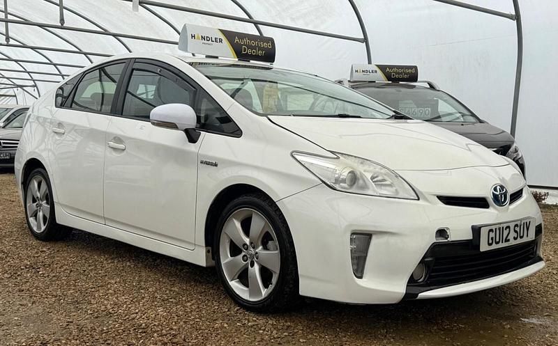 Used Toyota Prius T4 2012 White Hatchback