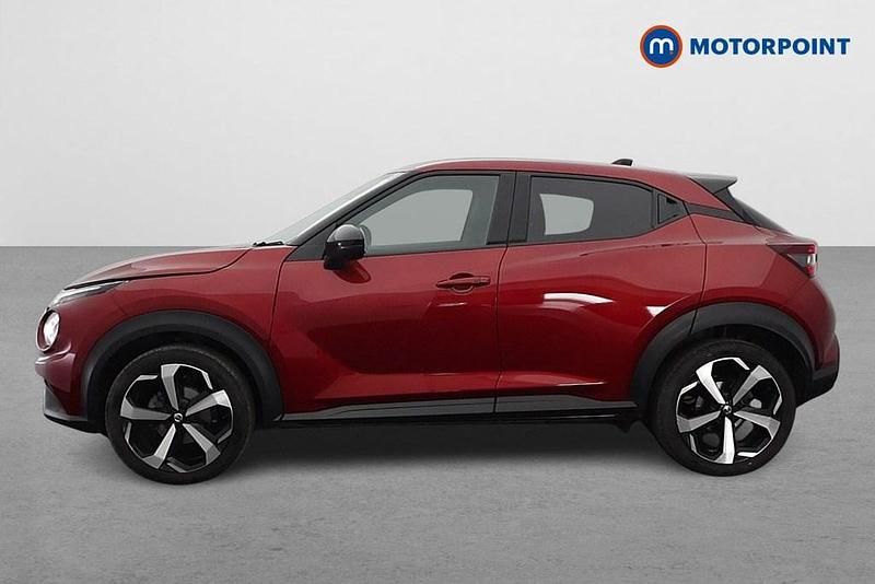 Used Nissan Juke Tekna 114 HP (83 kW) 2023 Red SUV