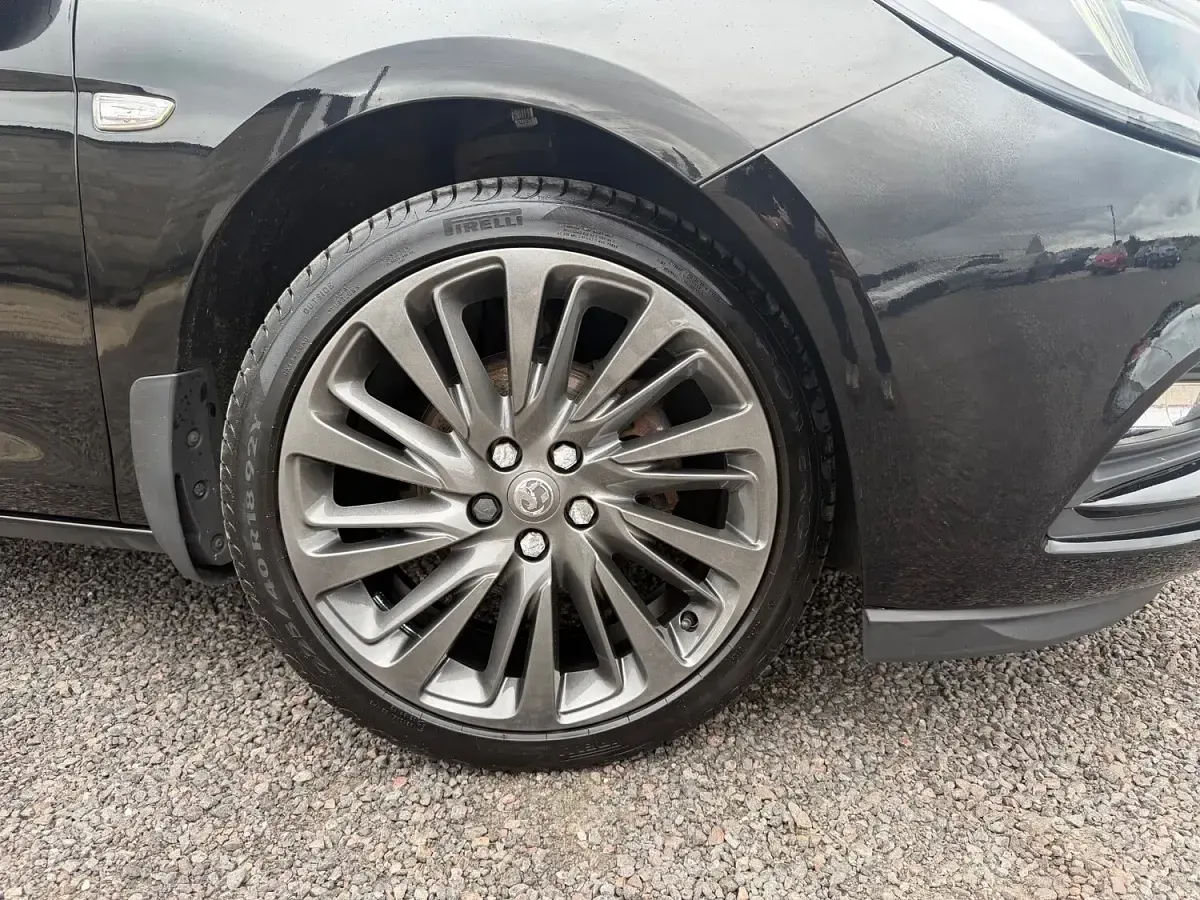 Used Vauxhall Astra 150 HP (110 kW) 2019 Black Hatchback