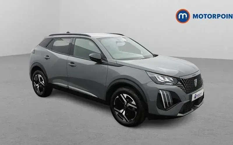 Usado Peugeot 2008 Allure 131 HP (96 kW) 2025 SUV