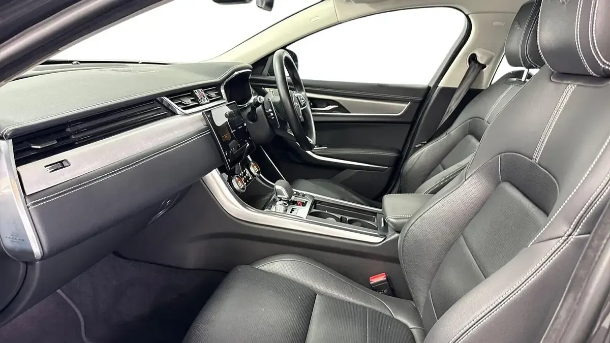 Used Jaguar XF R-Dynamic 204 HP (150 kW) 2023 Grey Sedan