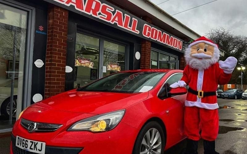 Used 2018 Vauxhall Astra GTC SRi Coupe | £7,000 (Fair price) - Image 1/4