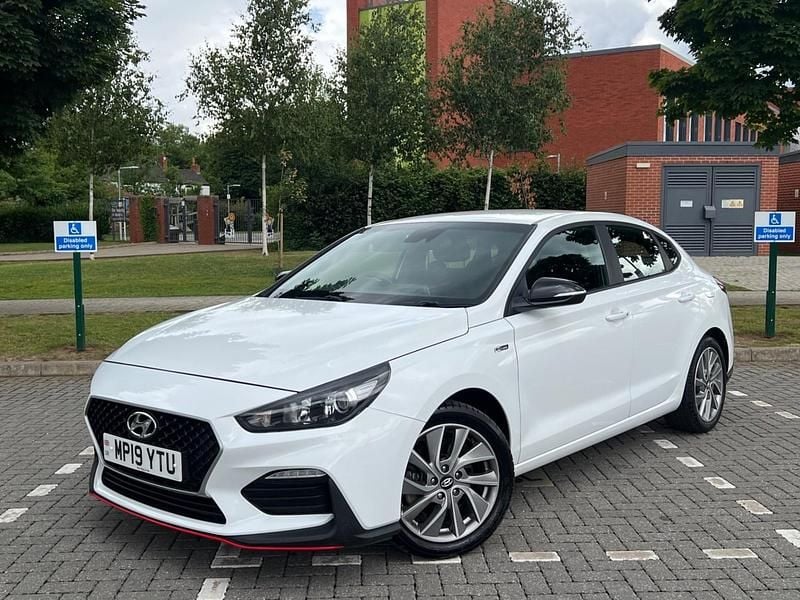 Used Hyundai i30 N Line 120 HP (88 kW) 2019 White Hatchback