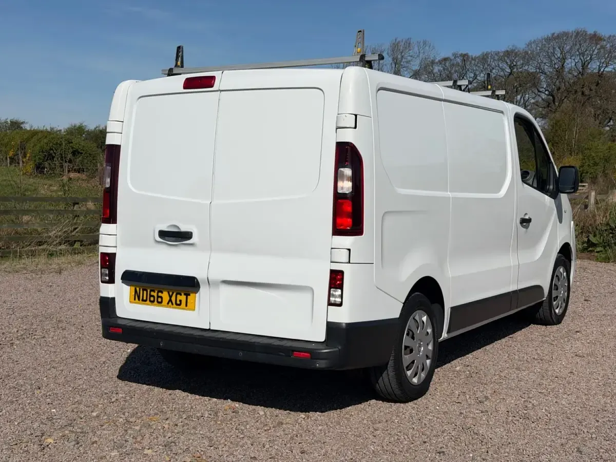 Używany Renault Trafic Business 2017 Biały Minivan