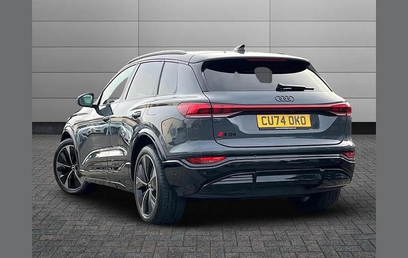 Used Audi SQ6 e-tron Advanced 359 kW (489 HP) 2024 Grey SUV