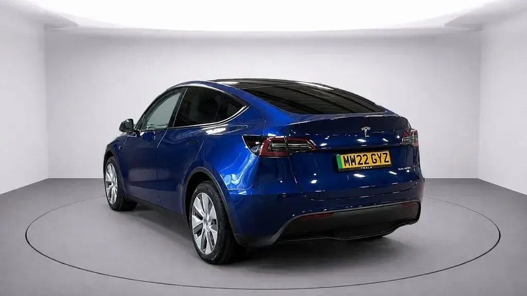 Used Tesla Model Y Long Range AWD 378 kW (514 HP) 2022 Blue SUV