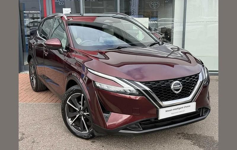 Red Used 2022 Nissan Qashqai Tekna SUV | £17,000 (Fair price) - Image 1/3
