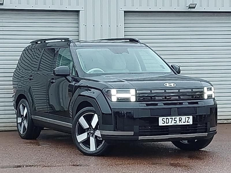 Pearl abyss black New 2025 Hyundai Santa Fe Ultimate SUV | £48,998 (Good price) - Image 1/4