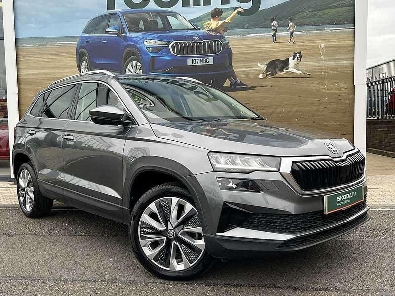 Graphite grey metallic Used 2023 Skoda Karoq SE L SUV | £19,490 (Fair price) - Image 1/4