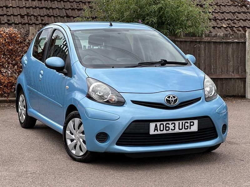 Blue Used 2013 Toyota Aygo Hatchback | £2,495 (Fair price) - Image 1/4