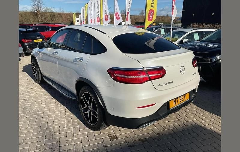 Used Mercedes GLC250 AMG Line Premium 200 HP (147 kW) 2017 White Coupe