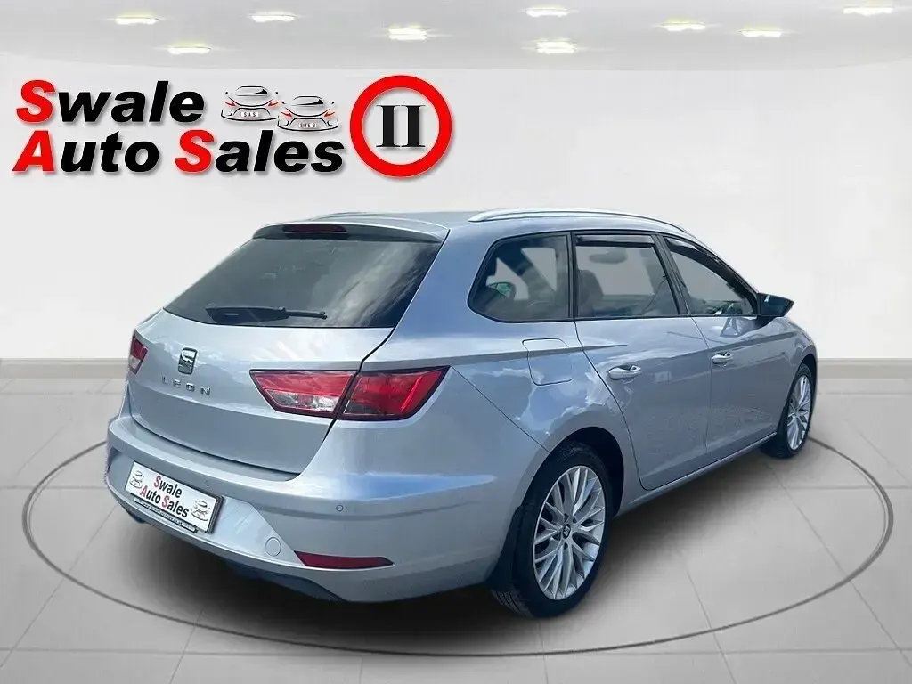 Begagnad Seat Leon ST SE Dynamic 110 HK (80 kW) 2018 Silver Kombi