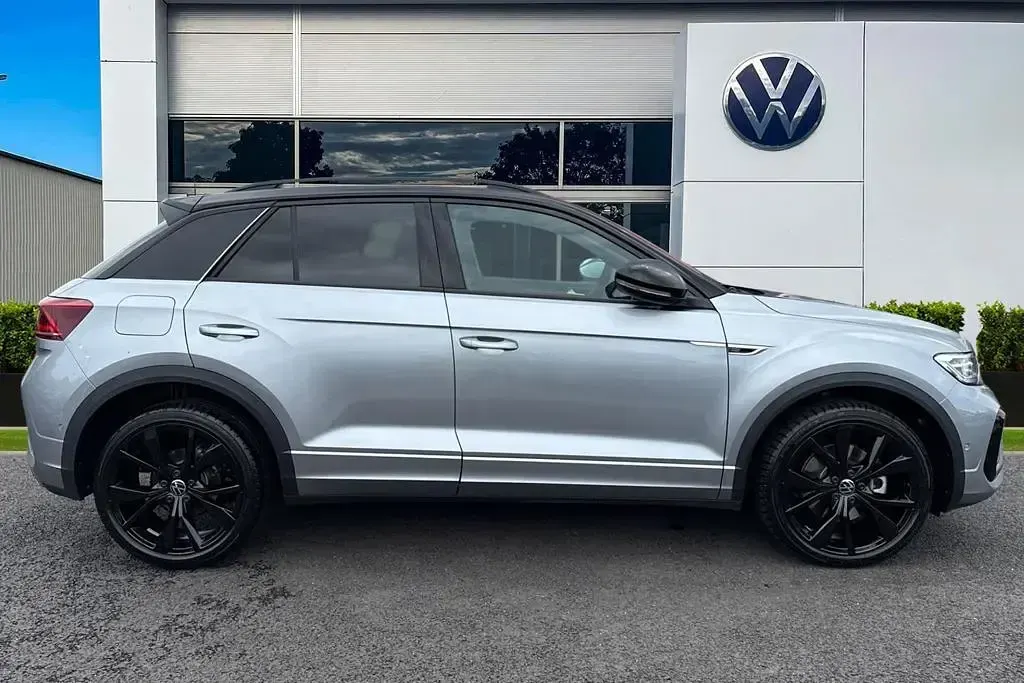 Used VW T-Roc Black Edition 150 HP (110 kW) 2025 Silver SUV