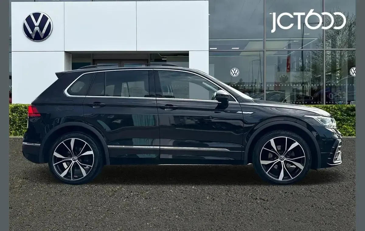 Used VW Tiguan R-line 150 HP (110 kW) 2020 Black SUV