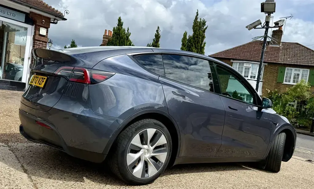 Used Tesla Model Y RWD 219 kW (299 HP) 2022 Grey SUV