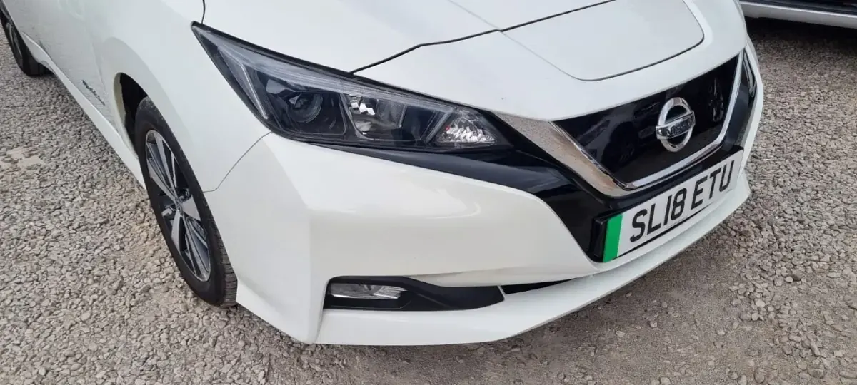Used Nissan Leaf Acenta 110 kW (150 HP) 2018 White Hatchback