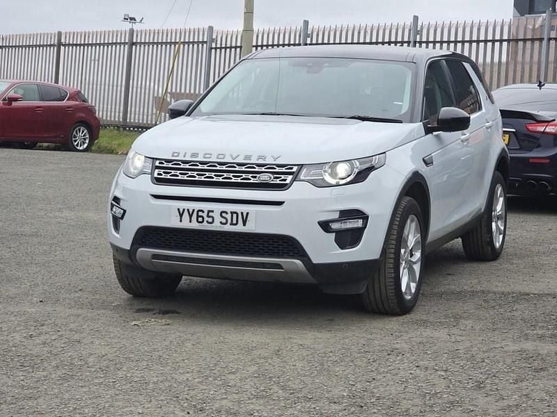 Used Land Rover Discovery Sport HSE 180 HP (132 kW) 2015 White SUV