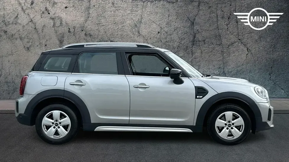 Used Mini Cooper Countryman Classic 134 HP (98 kW) 2023 Silver SUV