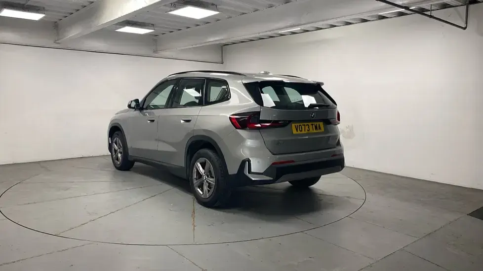 Usado BMW X1 Sport Line 168 HP (123 kW) 2023 Prateado SUV