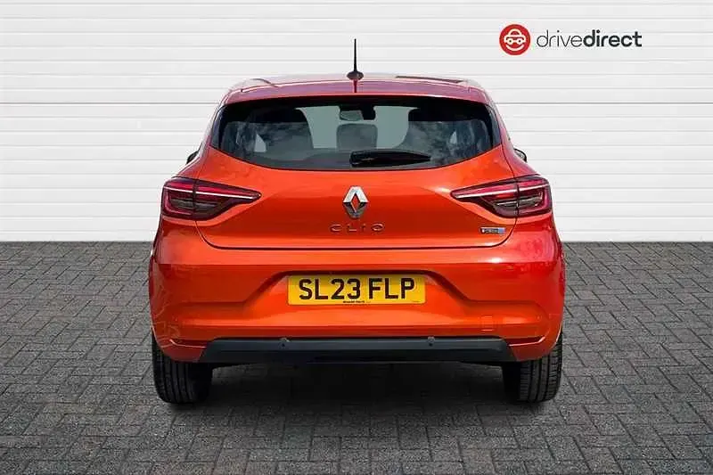 Used Renault Clio V Evolution 2023 Orange Hatchback