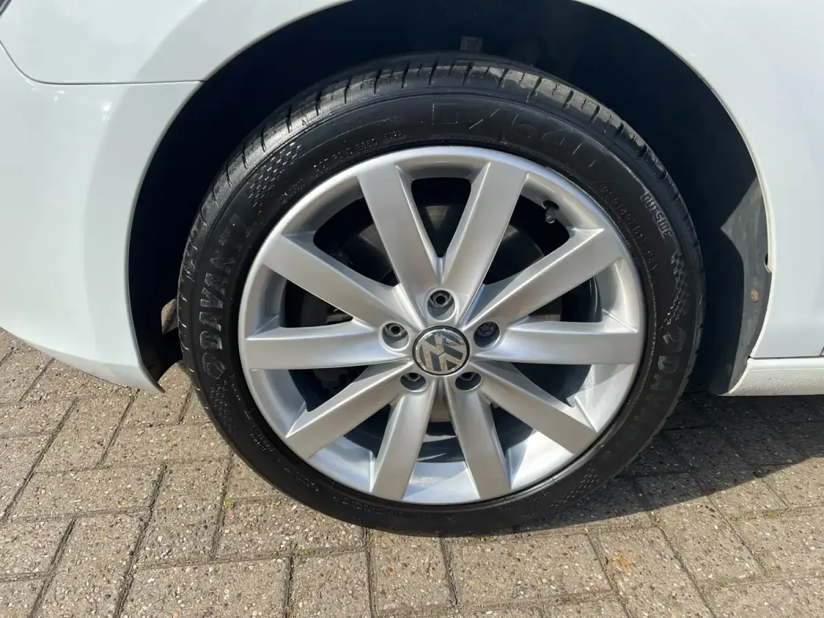 Begagnad VW Golf Cabriolet SE 2012 Vit Cab