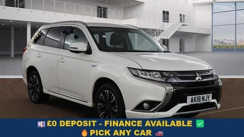 White Used 2018 Mitsubishi Outlander P-HEV SUV | £13,099 (Fair price) - Image 1/4