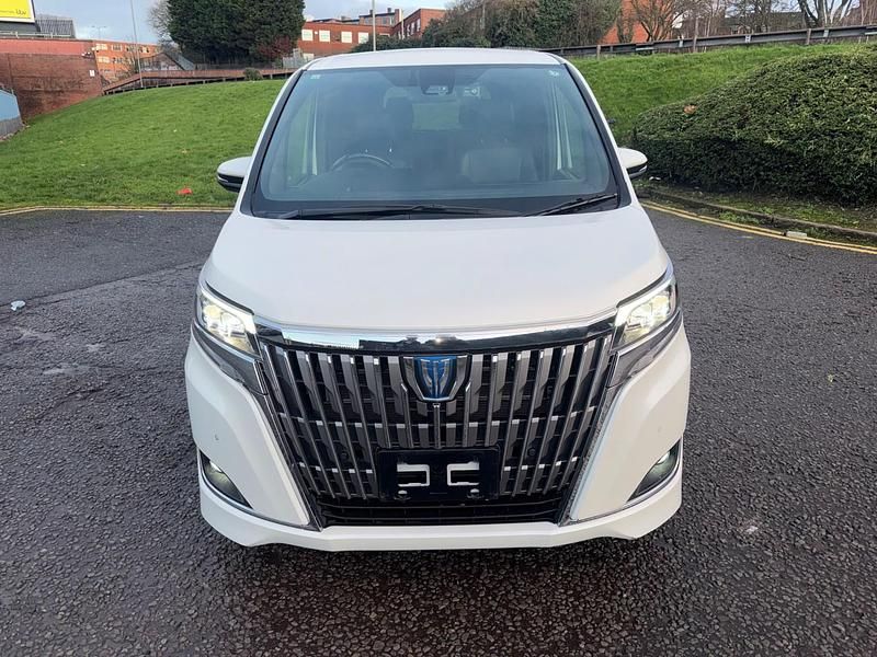 Used Toyota Noah 2018 White MPV