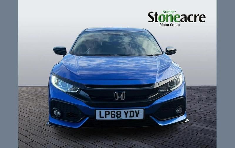 Used Honda Civic Sport 126 HP (92 kW) 2018 Blue Hatchback