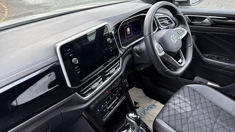 Used VW T-Roc R-line 150 HP (110 kW) 2025 Ascot grey SUV