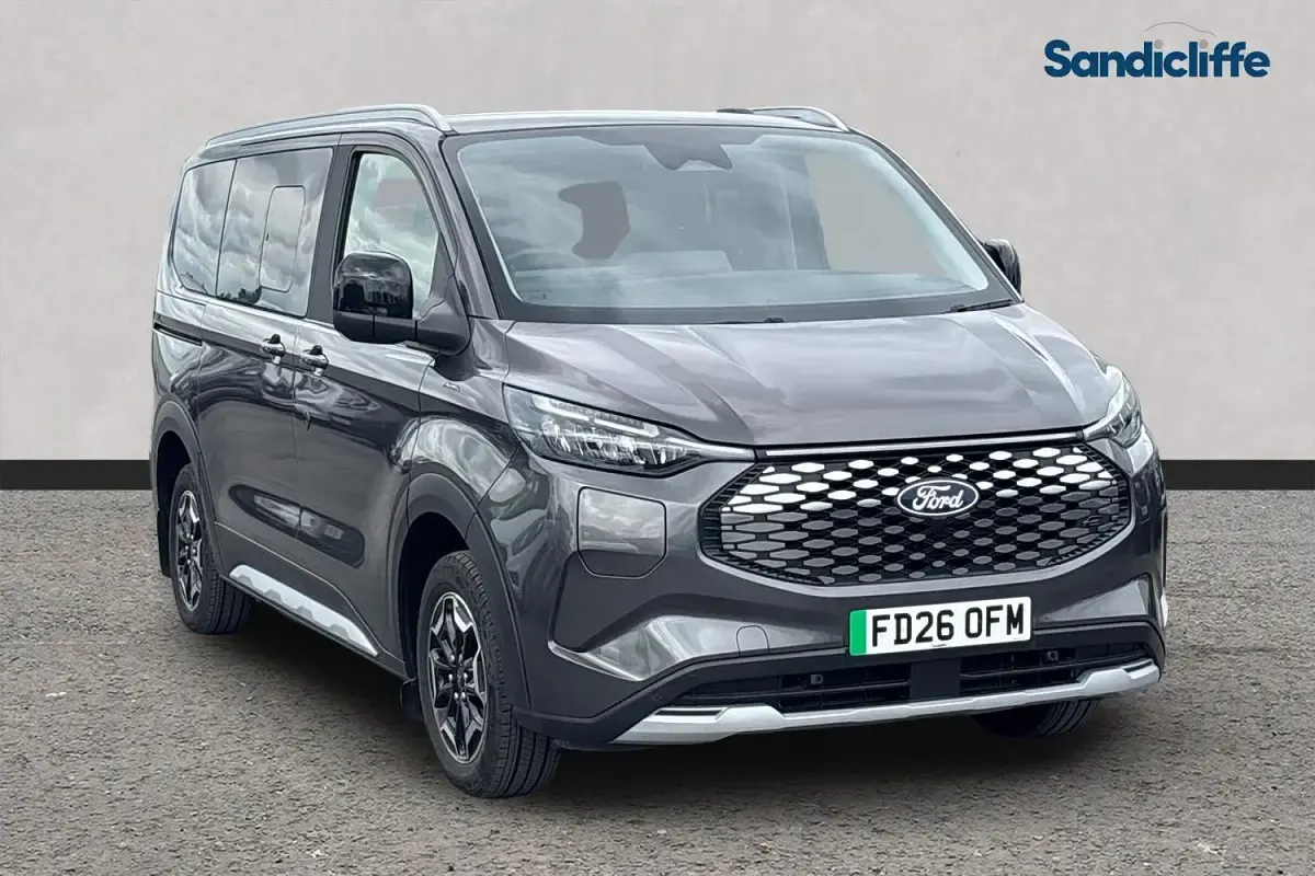 Begagnad Ford Tourneo Active 160 kW (218 HK) 2026 Minibuss