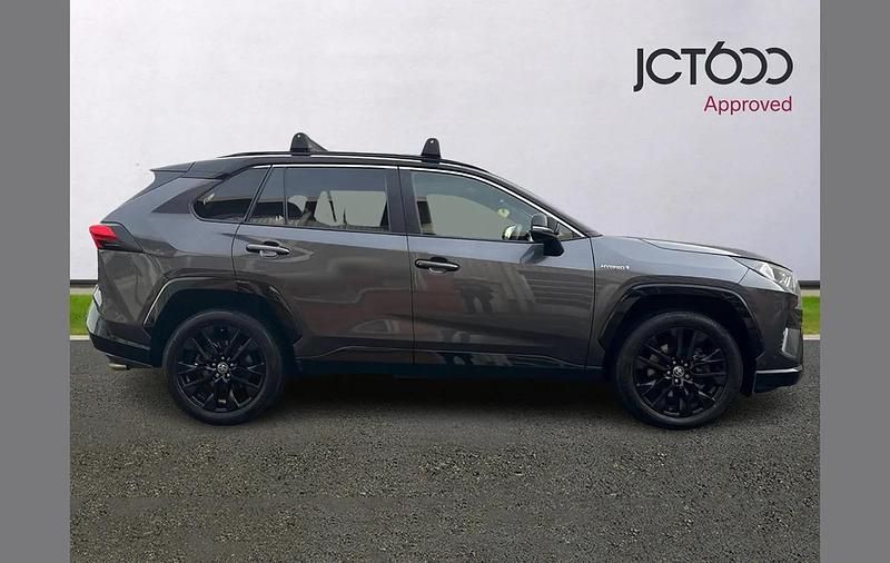 Used Toyota RAV4 Hybrid 218 HP (160 kW) 2021 Other SUV