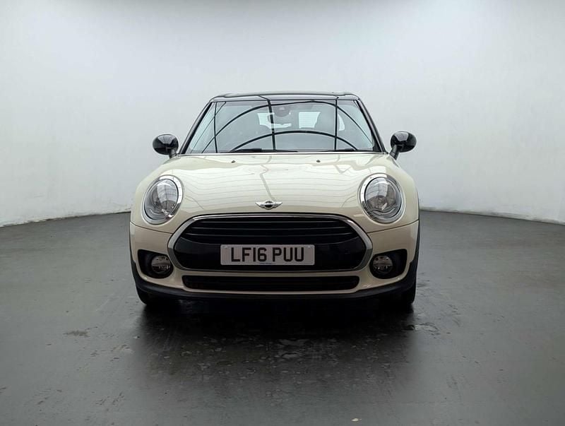 Used Mini Cooper Clubman 136 HP (100 kW) 2016 White Estate