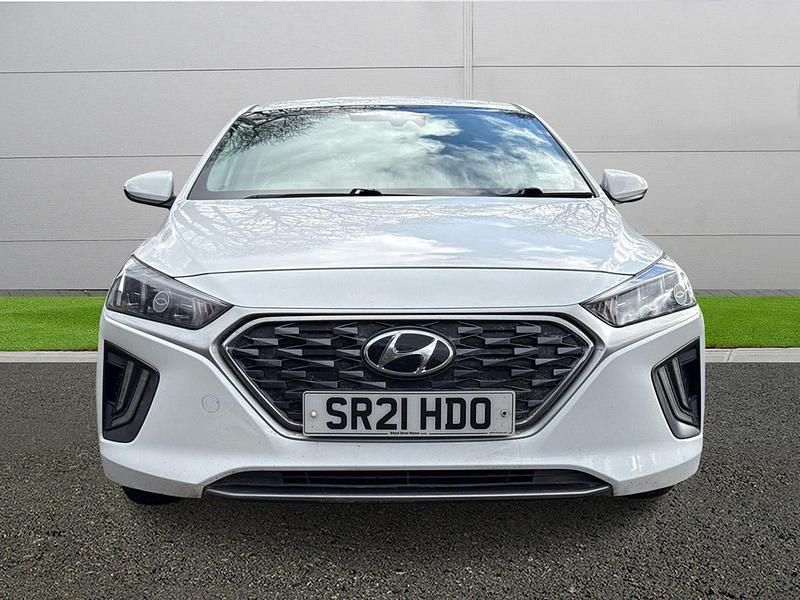 Used Hyundai Ioniq Premium 141 HP (103 kW) 2021 White Hatchback