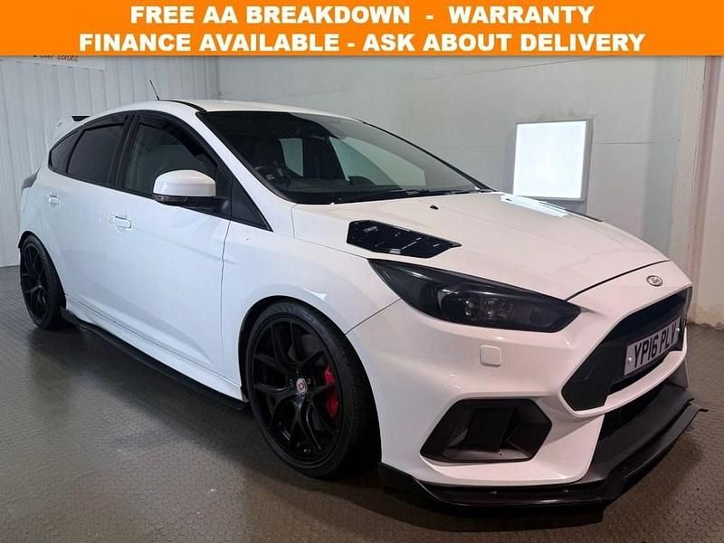 Used Ford Focus RS 350 HP (257 kW) 2016 White Hatchback