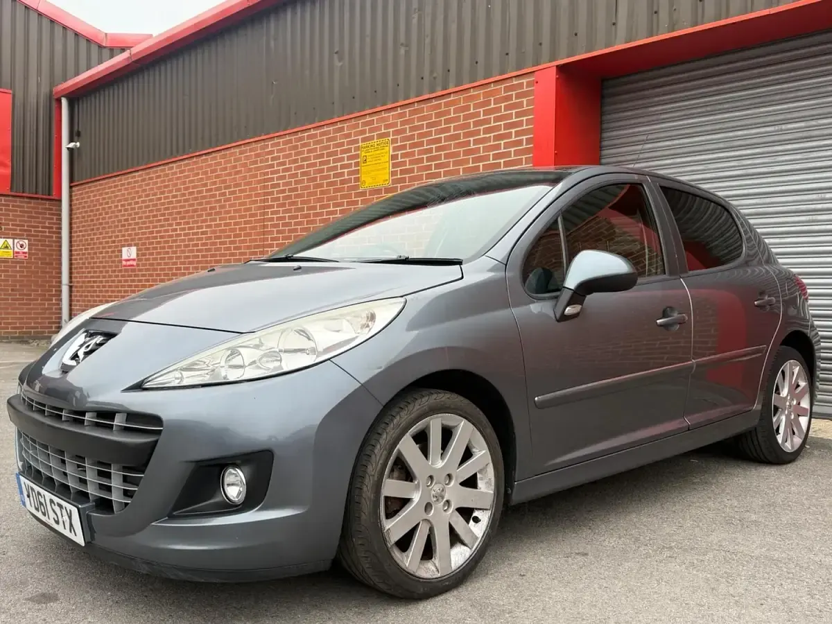 Used Peugeot 207 Allure 120 HP (88 kW) 2011 Grey Hatchback