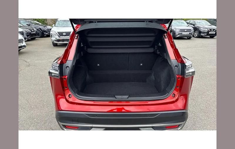 Used Nissan Qashqai Acenta Premium 190 HP (139 kW) 2024 Red SUV