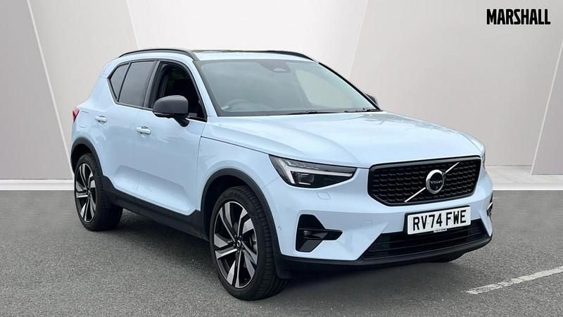 Blue Used 2025 Volvo XC40 Ultra SUV | £38,890 (Expensive) - Image 1/4