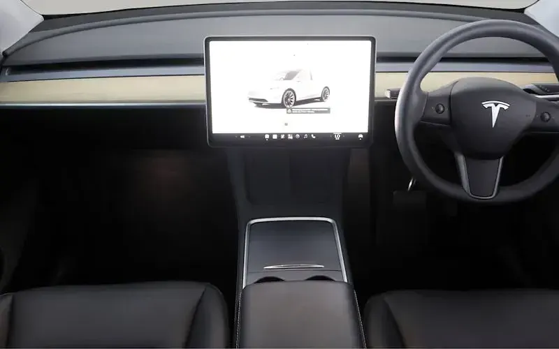 Used Tesla Model Y Long Range AWD 378 kW (514 HP) 2023 White SUV