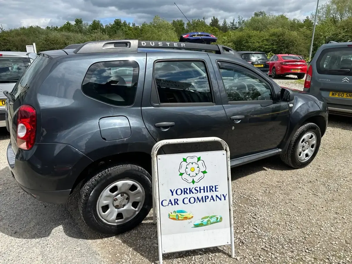 Used Dacia Duster Ambiance 110 HP (2016) in Castleford - £4,295 | AutoUncle
