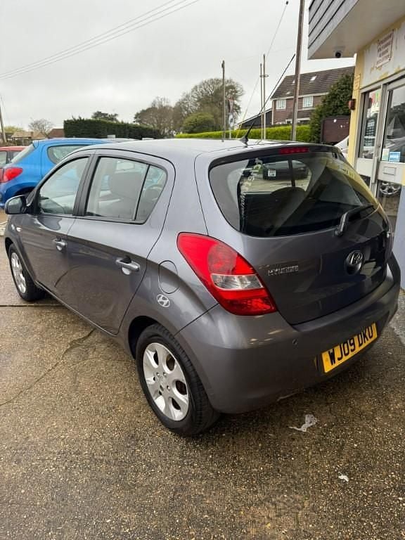 Used Hyundai i20 Comfort 2009 Grey Hatchback