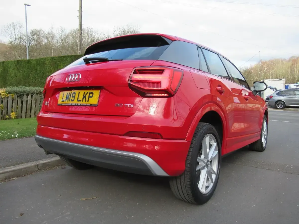 Used Audi Q2 S-Line 116 HP (85 kW) 2019 Red SUV