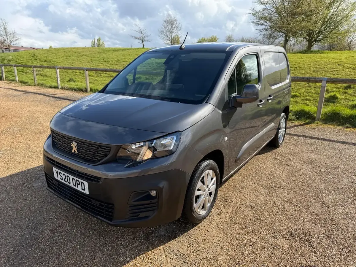 Used Peugeot Partner S 2020 Grey MPV
