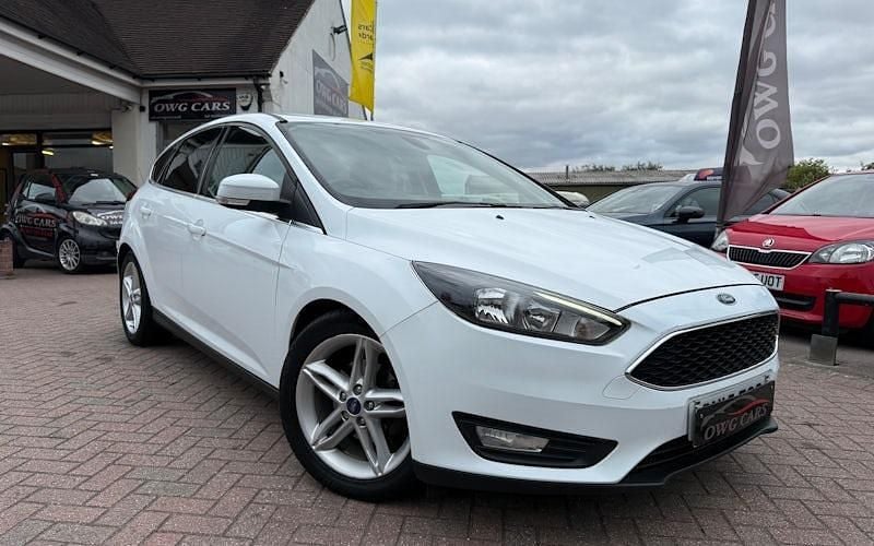 Used 2017 Ford Focus Zetec Hatchback | £5,200 (Good price) - Image 1/4