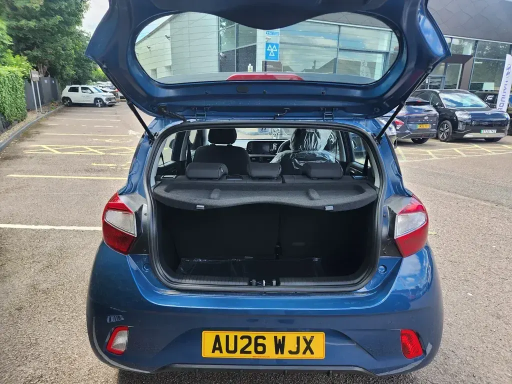 New Hyundai i10 Advanced 63 HP (46 kW) 2026 Blue Hatchback