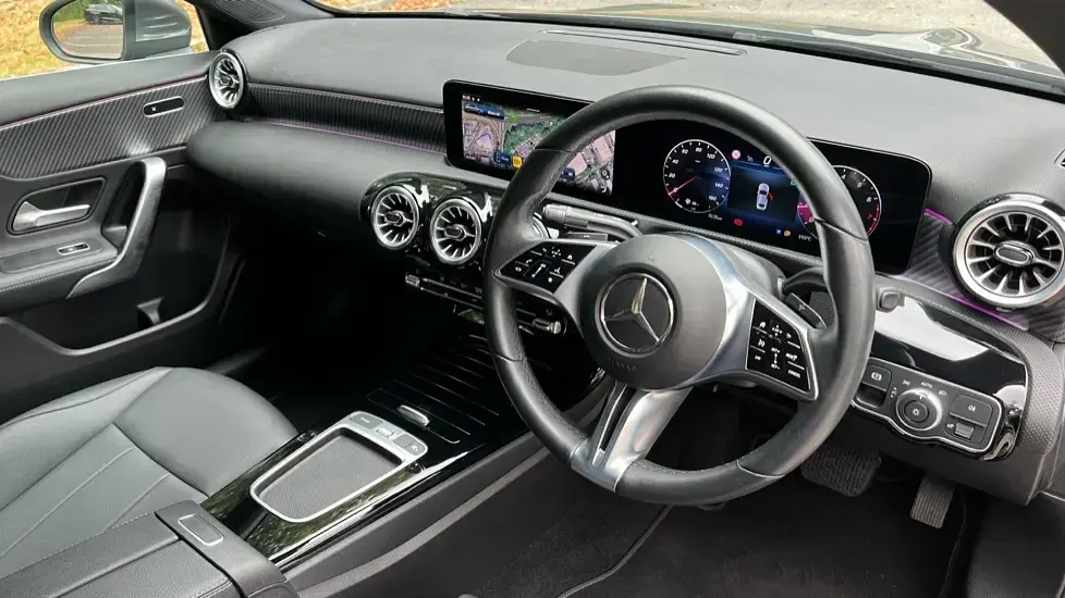 Used Mercedes A180 Executive 136 HP (100 kW) 2023 Grey