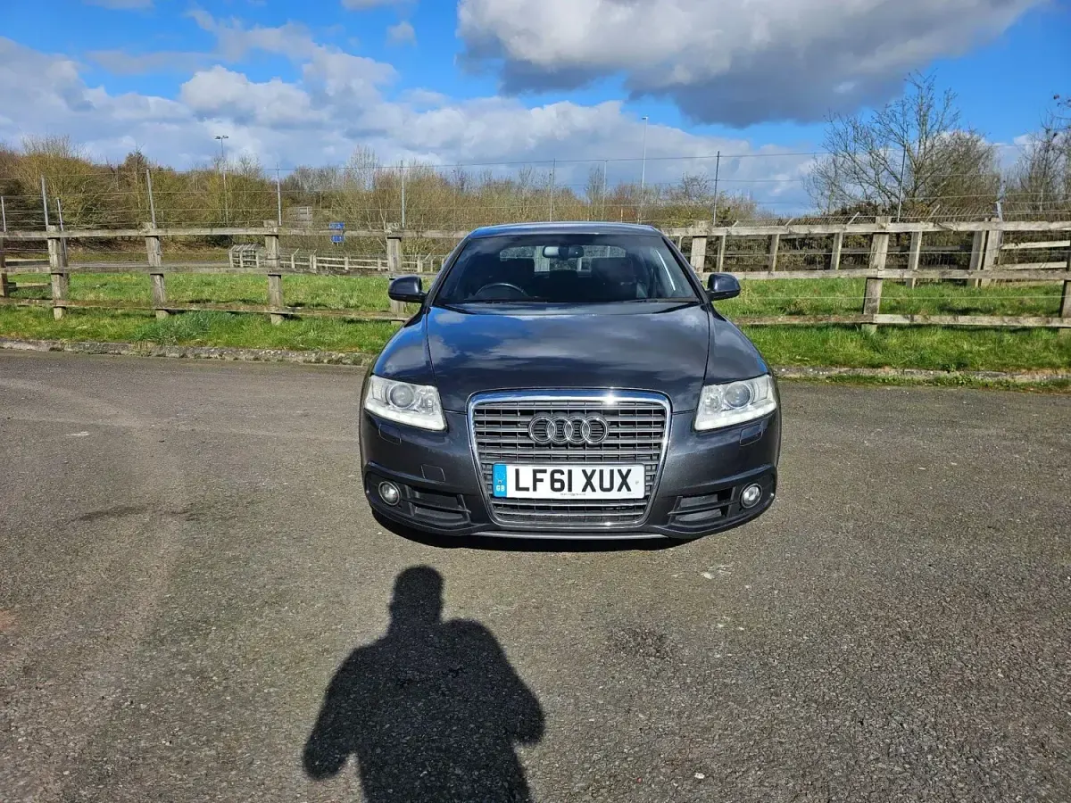 Usado Audi A6 S-Line 170 CV (125 kW) 2011 Gris Berlina