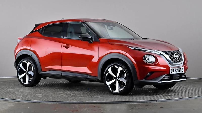 Used Nissan Juke Tekna 114 HP (83 kW) 2022 Red SUV