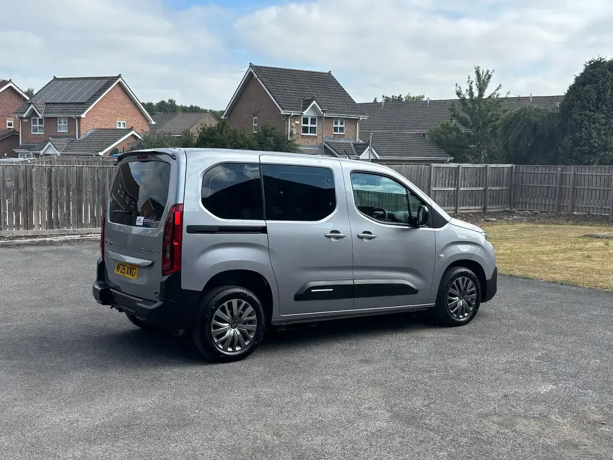New Citroën Berlingo 2025 Grey MPV